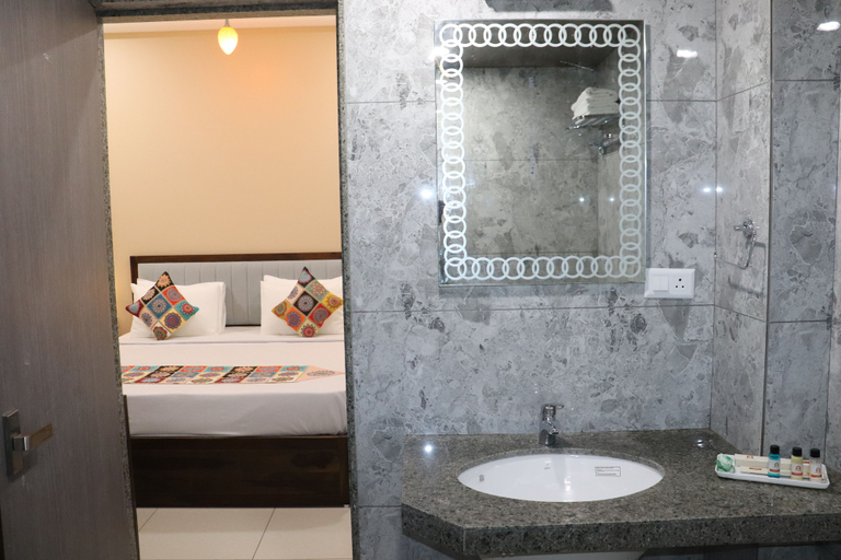 Bathroom 4, Hotel M R Paradise, Jaisalmer