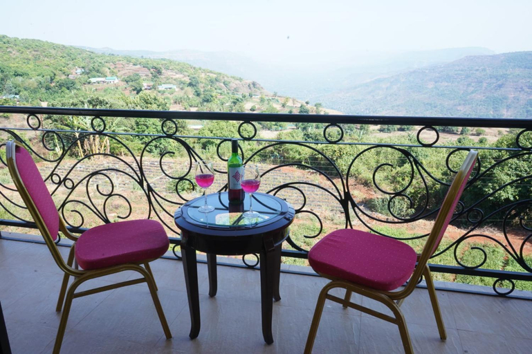 Others 4, Bulverton Valley Villa, Satara
