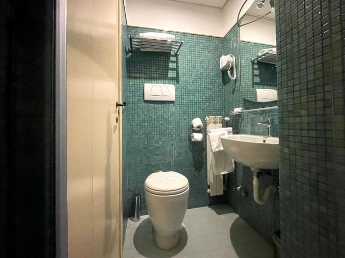 Bathroom 4, Liliumhotel, Rome