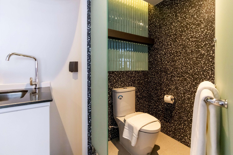 Bathroom 11