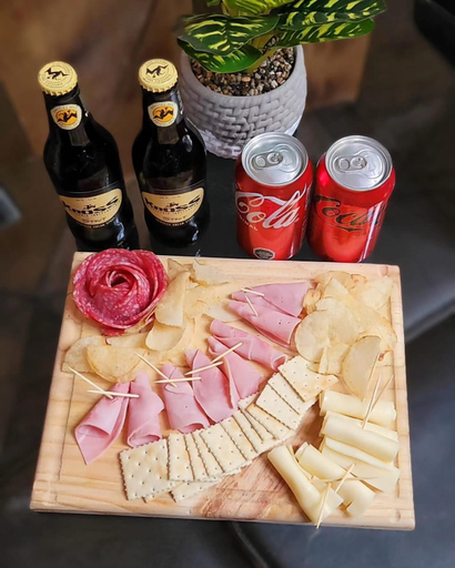 Food & Drinks
