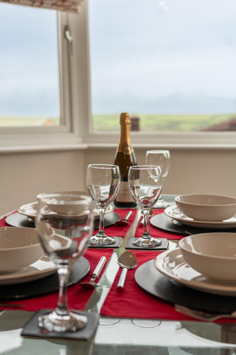 Food & Drinks, 46 Meadow View, Devon