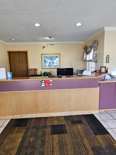 Public Area 2, Great Lakes Inn, Cheboygan