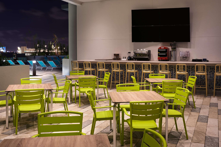 Food & Drinks 5, Tru by Hilton Ft. Lauderdale Downtown, Broward