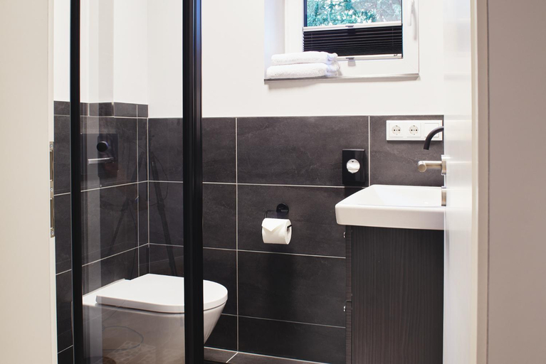 Bathroom 2, Boutique Hotel Waldwiese, Plön