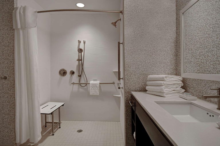 Bathroom 30