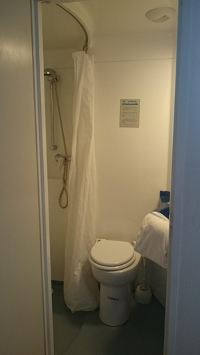 Bathroom, Hotel de L'Europe, Lot