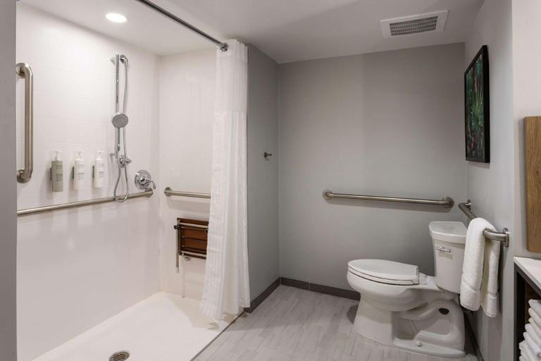 Bathroom 25