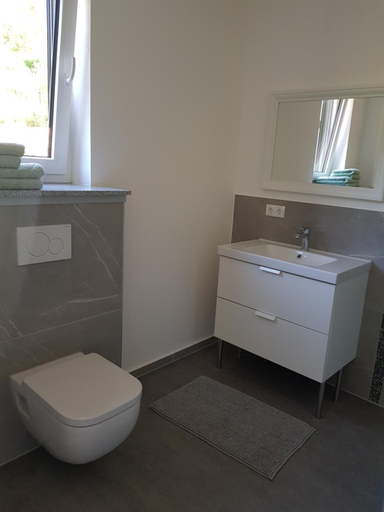 Bathroom 3, Eifelgluck, Mayen-Koblenz