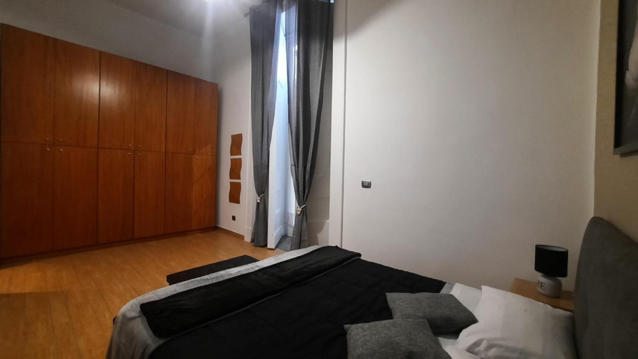 2, White Home Quartieri Spagnoli, Napoli