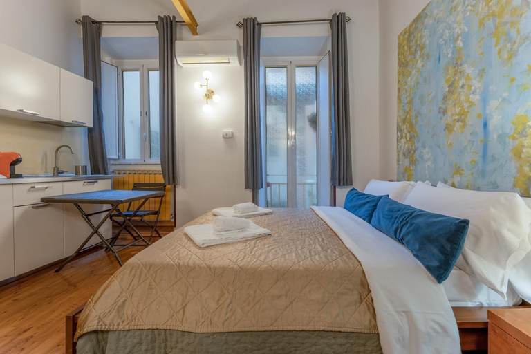 Bedroom 4, Pellegrino 86 apartments - 101 Flat in Rome, Roma
