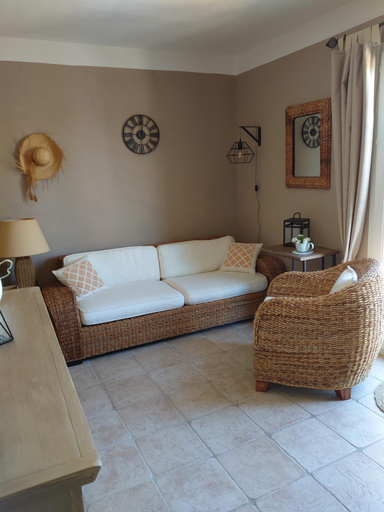Bedroom 4, La Boissière et le Vialat, Gard