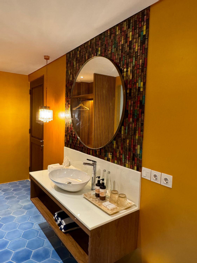 Bathroom 5