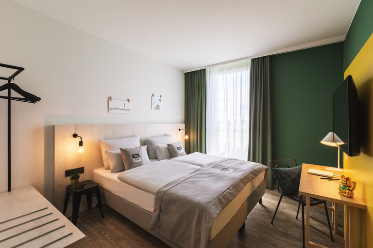 Bedroom 3, Holiday Inn - the niu, TAB DUSSELDORF MAIN STATION, Düsseldorf
