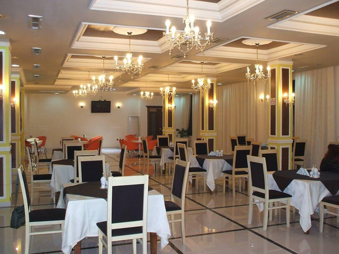 Food & Drinks 4, Grand Ble Alb Hotel, Pogradecit