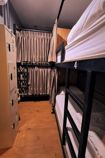Bedroom 12