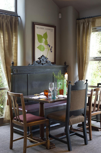 Food & Drinks 4, Pear Tree Inn, Wiltshire