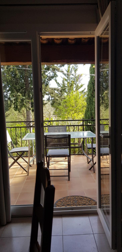 Others 3, GITE Romantic Room, Var