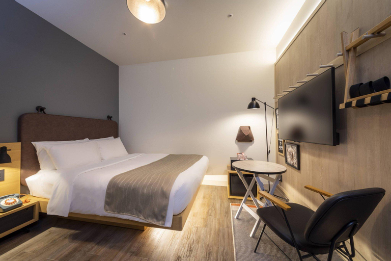 Bedroom 24