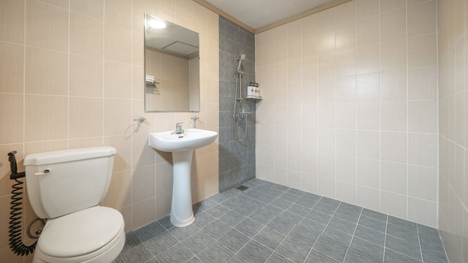 Bathroom 4, Goseong Haemaji Pension, Goseong