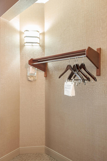 Bathroom 18