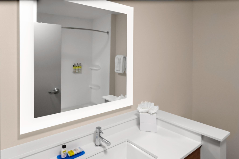 Bathroom 11