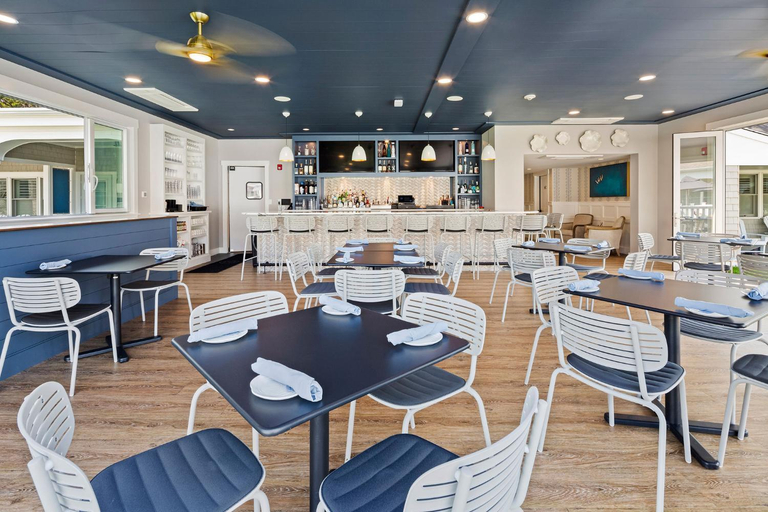 Food & Drinks 3, Pelham on Earle, Barnstable