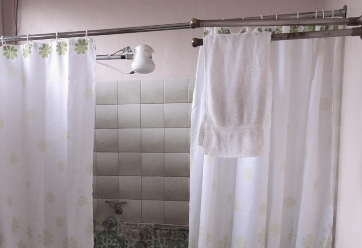 Bathroom 2, Casa Seibel, Quetzaltenango