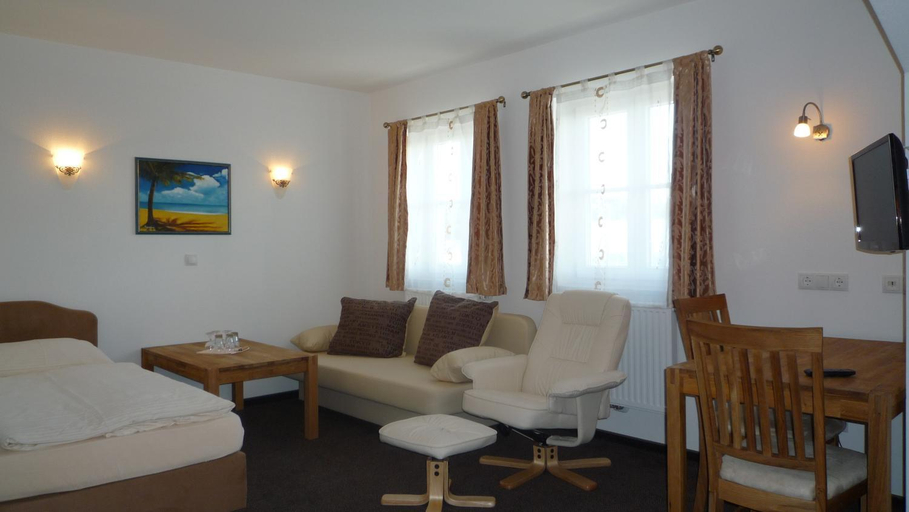 Bedroom 3, Hotel Echinger Hof, Landshut