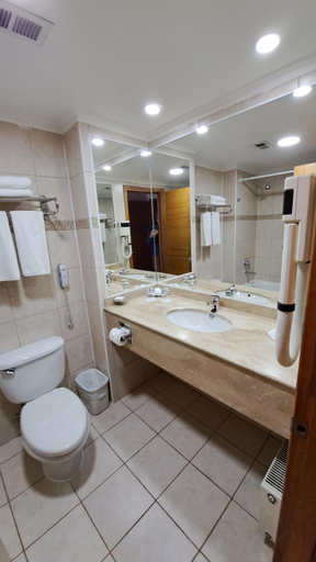 Bathroom 5, Hotel Diego de Almagro Punta Arenas, Magallanes