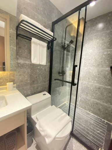 Bathroom 4, Ark Seaview Holiday Inn SHV by Caerus Management, Prey Nob