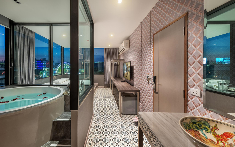 Bathroom 4
