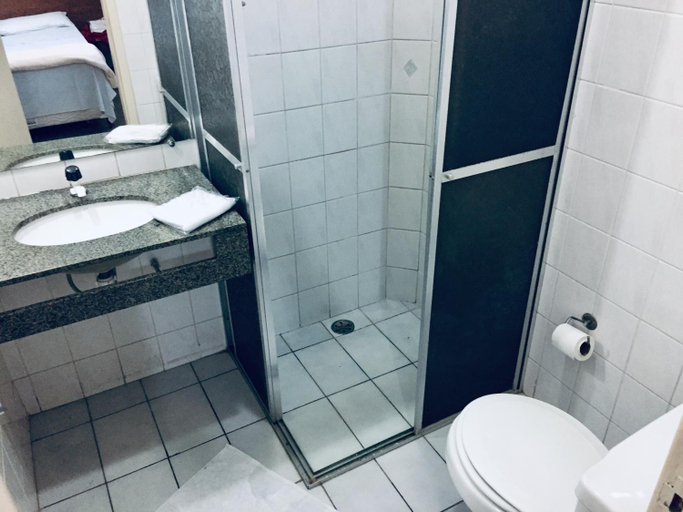 Bathroom 3, Hotel Lider, Timóteo