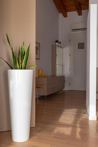 Others 4, Residence Regina dei Prati, Vicenza