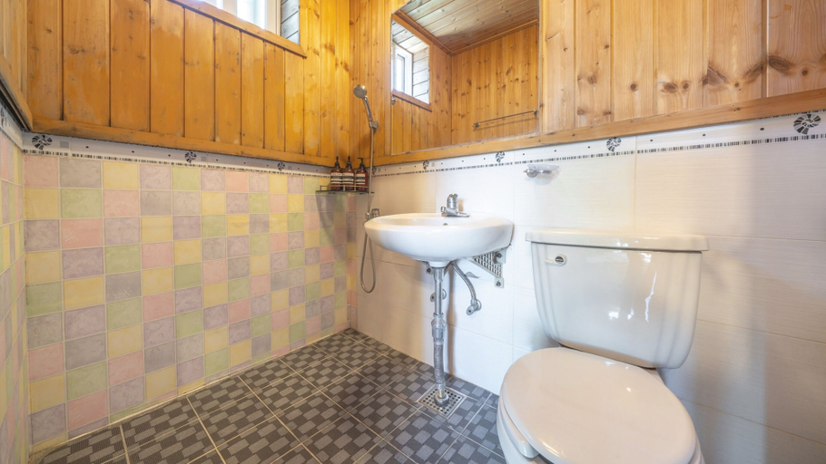 Bathroom 3, Taean Dalbam pet Pension, Taean