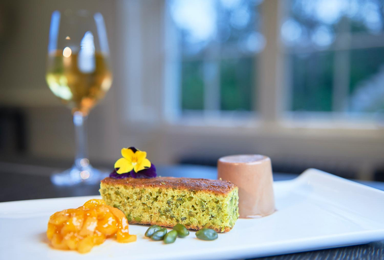 Food & Drinks 5, The Oaksmere, Suffolk