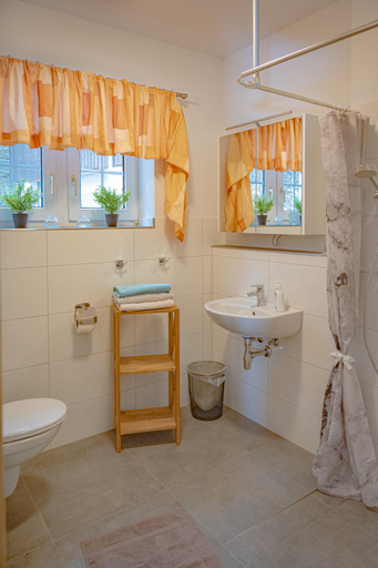 Bathroom 2, Hirschenwirt, Melk