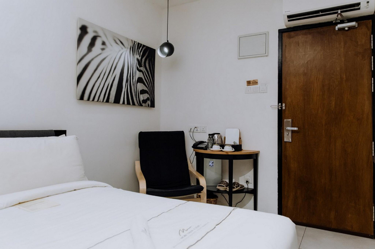 Bedroom 25