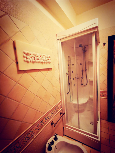 Bathroom 3, Chalet Mon Amour, L'Aquila