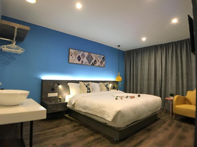 Bedroom 26