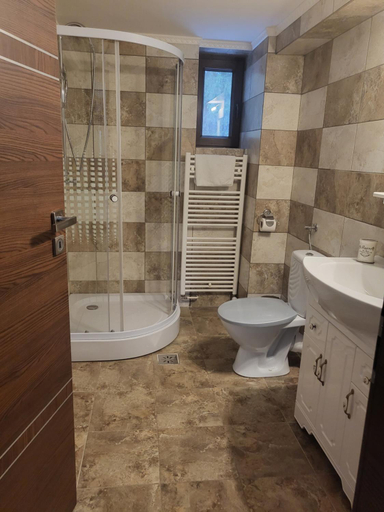Bathroom, Platinvm B&B, Predeal