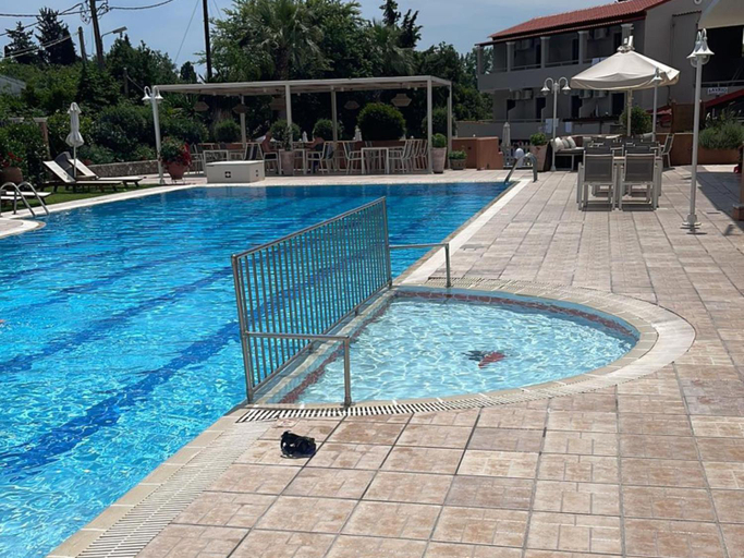 Swimming pool 3, Georgia's Apartments, Ipsos - Complex S, Ionian Islands