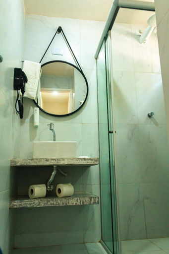 Bathroom 4