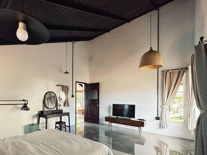 Bedroom 9