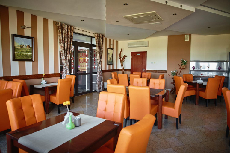 Food & Drinks 2, Noclegi Grill Solo, Sandomierz