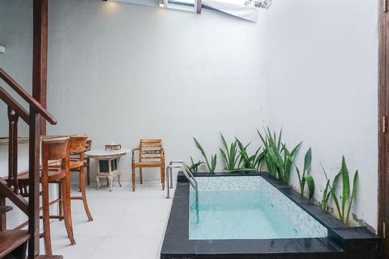 Swimming Pool 8