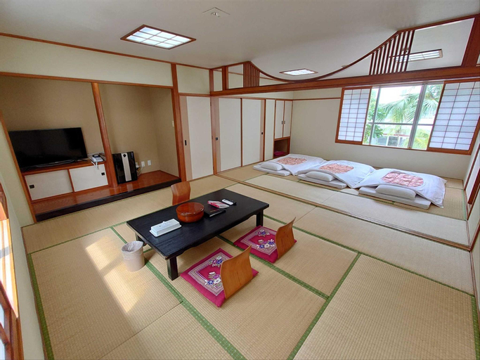 Bedroom 18