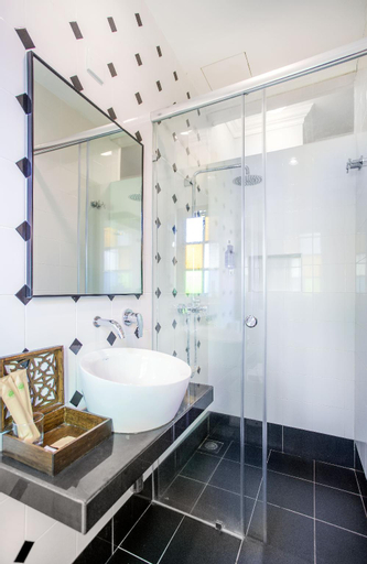 Bathroom 6