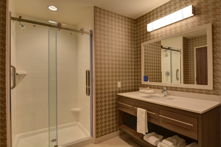 Bathroom 24