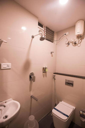 Bathroom 4, SMA Grand Inn, Chennai